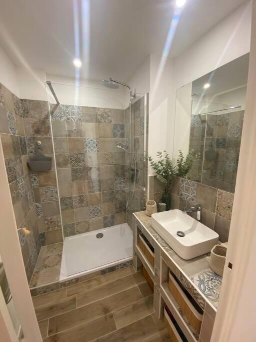 Beau T3 Proche Base Navale Et Ecoles Superieures Apartment Toulon Bagian luar foto
